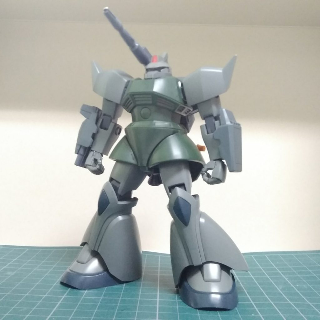 続いてパーツを組み替えてゲルググキャノン