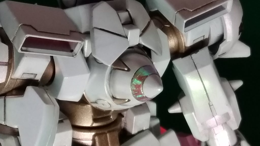 GNドライブ フレーム色の上からハイキューパーツの*ミラージュデカール*を貼り込んでます。