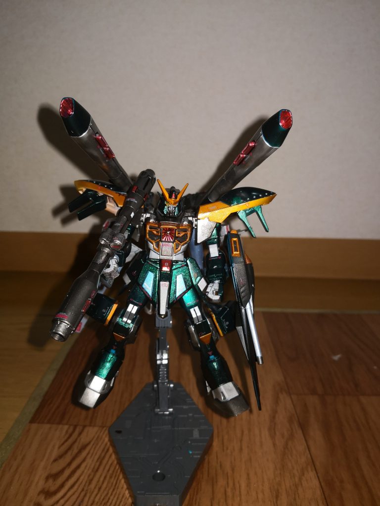 正面からは、なるべくカラミティっぽさ全開にしたかったので、ほぼいじらず。