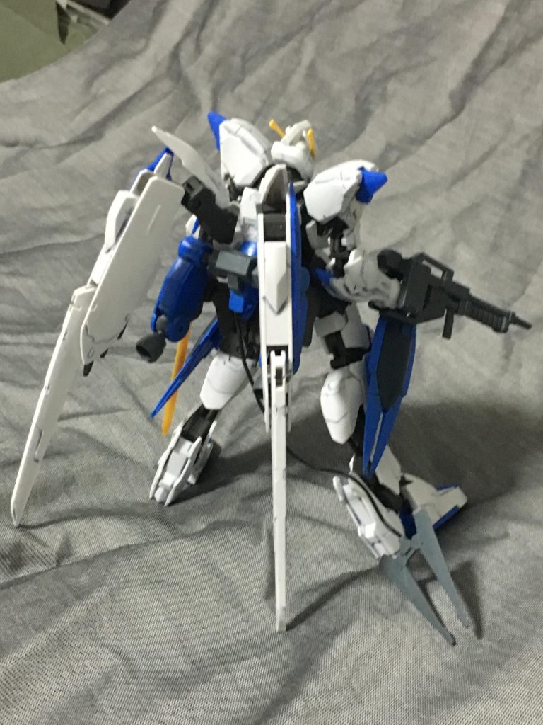 リアビュー

ルプスレクスをリスペクトした尻尾としてシュバルベのアンカーを採用