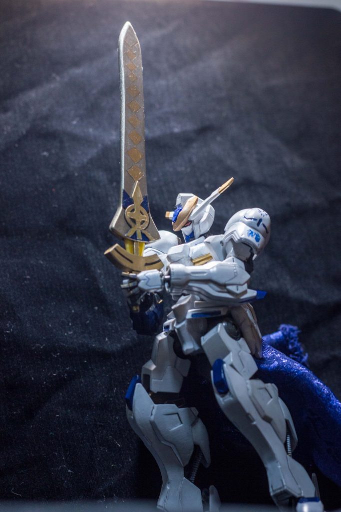 七星拘束、議決開始!
――――承認。イシュー、ファルク、バグラザン……