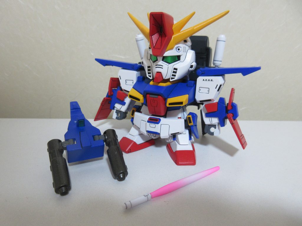 イジった部分は若干のアンテナの延長と肉抜き穴を埋めたくらいです。