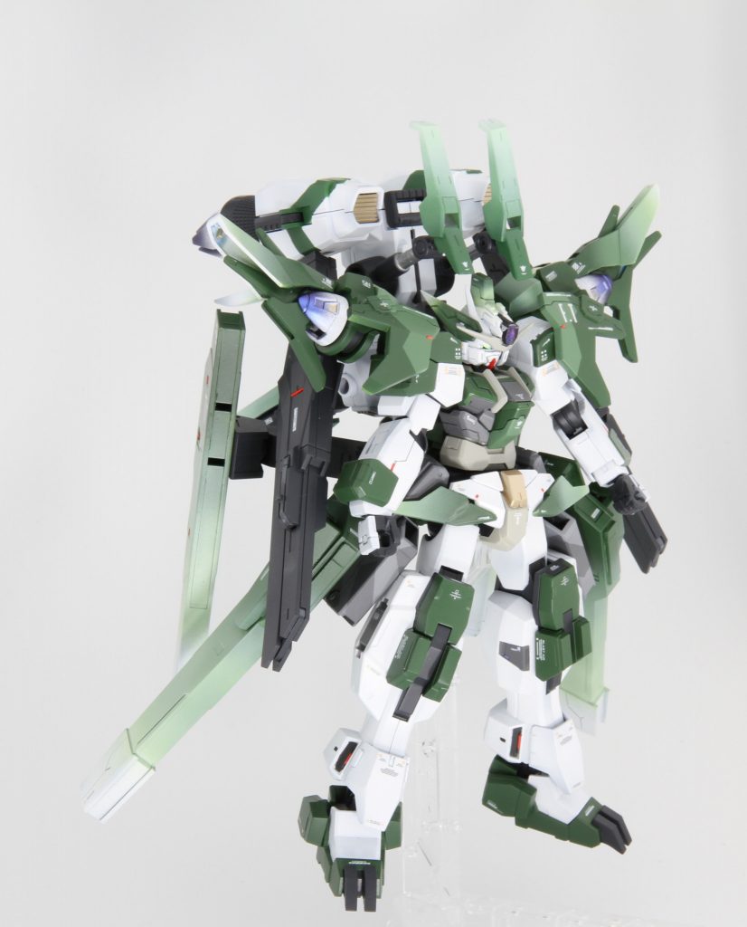 全体的に緑の巨人をイメージしているので、力強さと涼しげな色合いを目指した配色にしました。