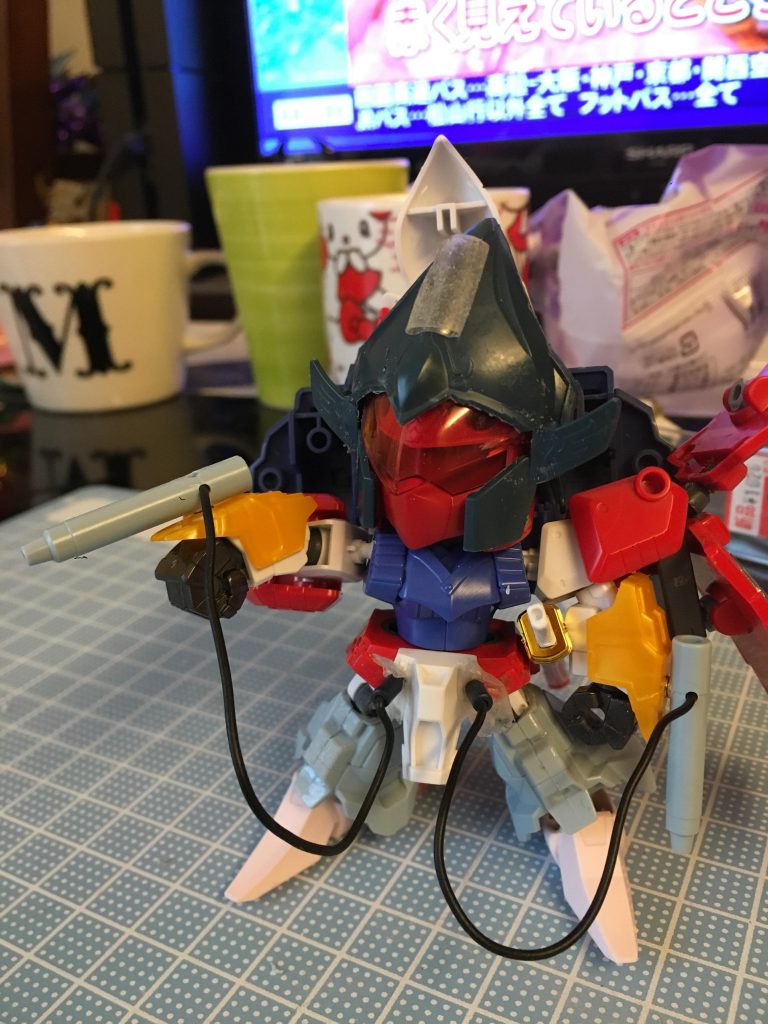 製作工程色々です。
塗装は基本的に缶スプレーですが足の金、バックパックと武装各種の黒はガンダムマーカーエアブラシシステムを使ってみました。
最後までご覧いただきありがとうございました^ ^