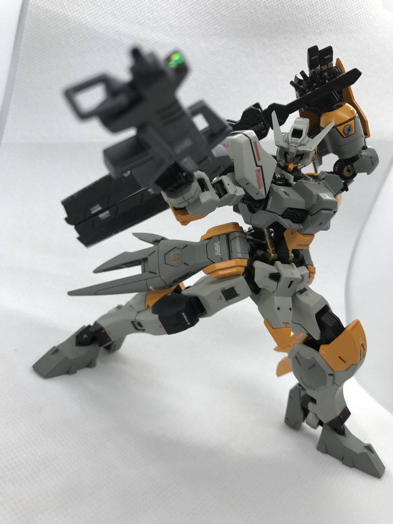 パッケージでもお馴染みのポーズ