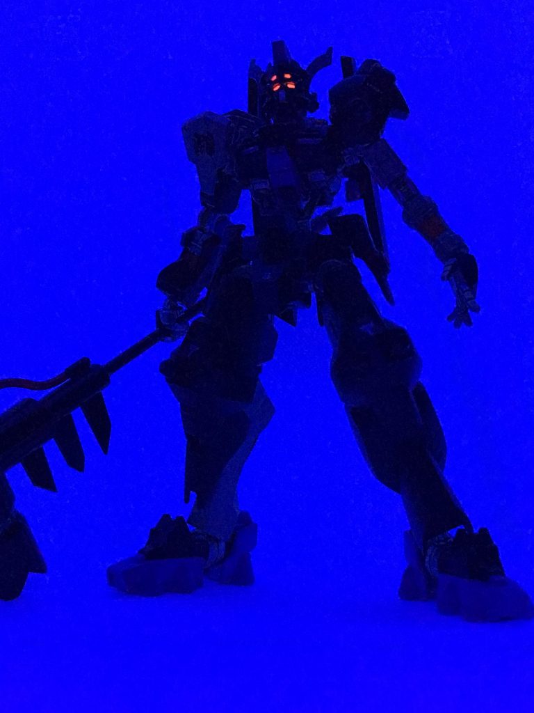 四つ目

とてもかっこいい機体なのでぜひともウヴァル・ユハナもキット化してほしいものです。