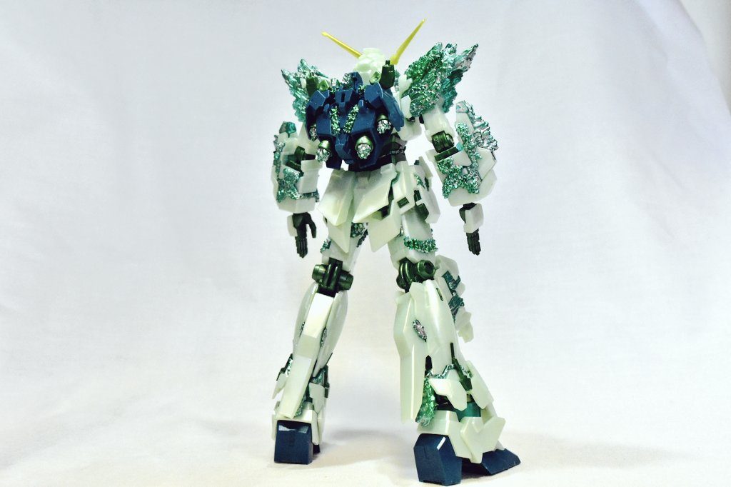 仕上げにパールコートを吹いて質感を高めてみました！