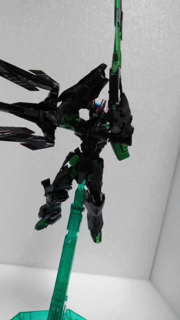 GNアストレイ　ブラックローズ–2枚目/制作者：比戸イエラ