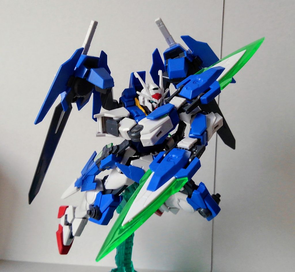 脚部にマウントするGNカタール