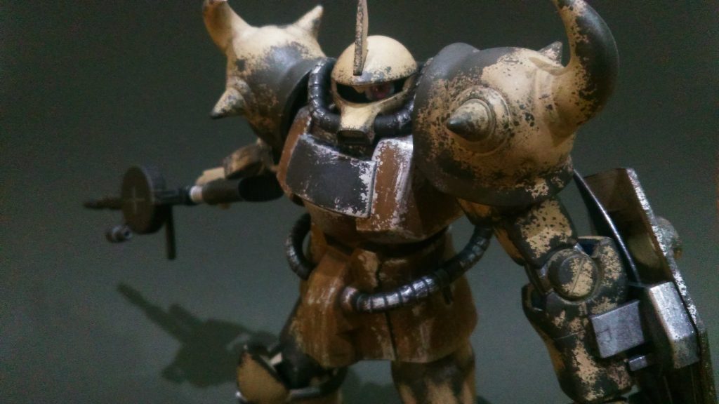 建機をいつも見ているのでついついウェザリングはやり過ぎてしまいますが、もう今ではこのぐらいやらないと納得出来なくなってしまいました。もう、作風だと割りきってやっております。