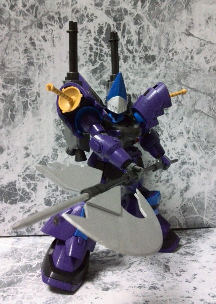 初めてプラ板を使って制作したので、ハルバートもシンプルな作りに