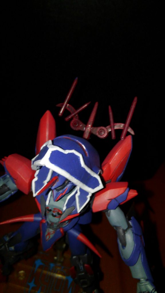 フード廻りの白いラインは要修行ですな・・・。
プラ板で垂れと合わせて作っておくべきでした(´・ω・｀)