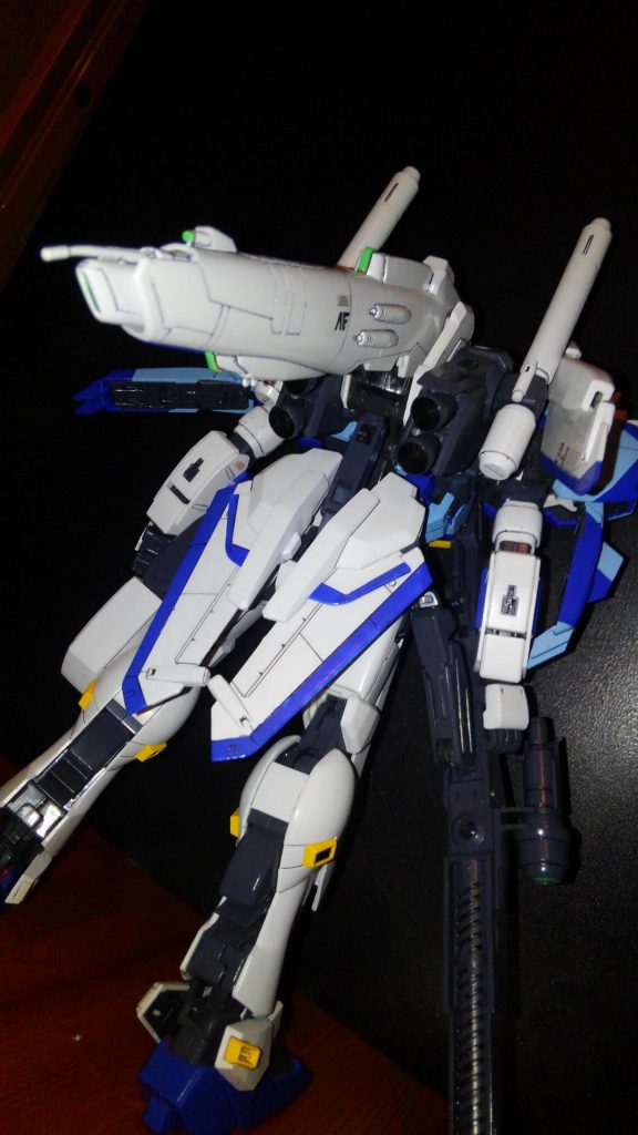 狂気の圧倒的情報量・・・!
素組でも背面までミッチリです(*´・ω・`)b