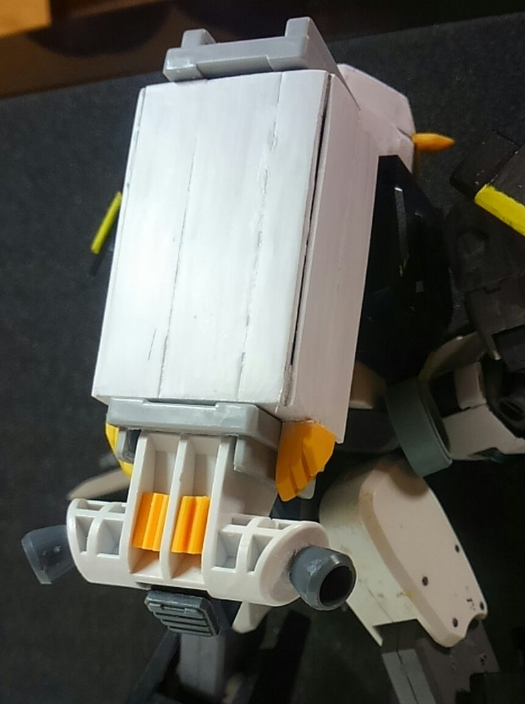 オプションとしてバーニア付きコンテナを装備可能。
コンテナの使い道としては、日用品から人や一部の家畜まで幅広く利用可能で遊牧部族としては必須な装備である。