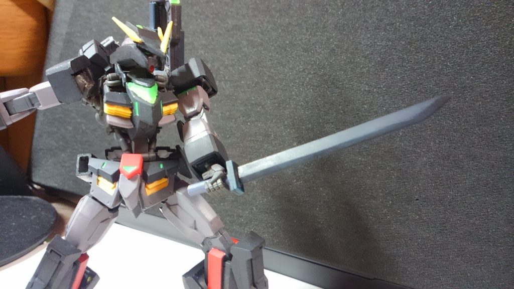 固定装備で右腰サイドに付いている刀「パック」。
いい名前が浮かばなかったのと、ちょうどパックがいるところがガッツの右腰の鞄なのでこの名前にしましたw