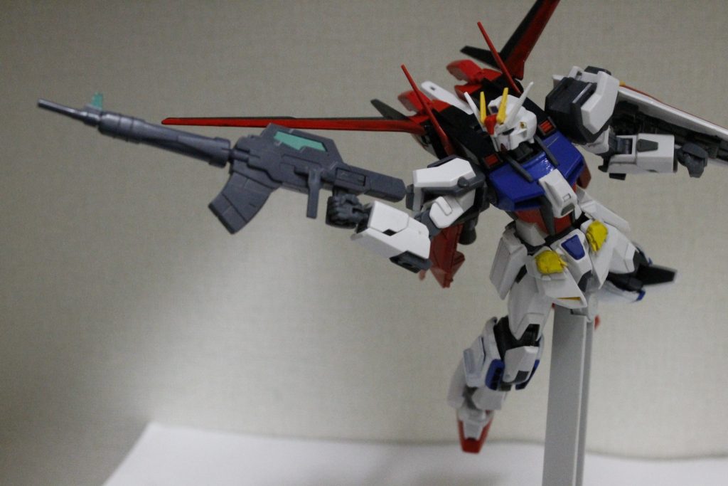 ライフルはケルディムサーガの余り物です