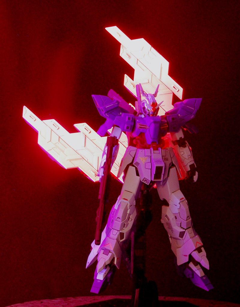 ムーンガンダム–7枚目/制作者：@sary19720910