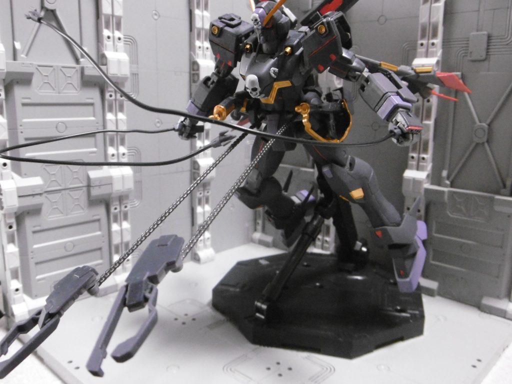 X1の装備がそのまま付属するので、前も後ろも左右に装備。
ABCマントが無くとも手数の多さで勝負。