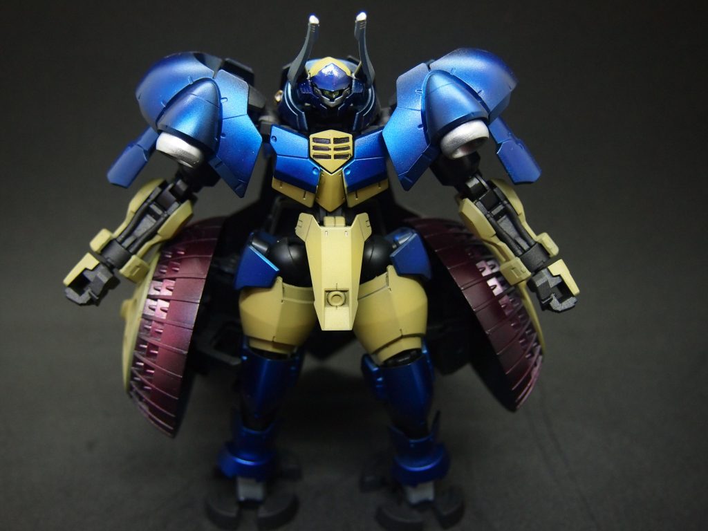 グリムゲルデクルセイダーでは主に戦闘継続力、攻撃力の強化を目的に
開発されたが本機においてはより専門的に守備力の強化を主眼において
開発された。ひとつのフレームでまったく違う運用方法を提示することで
ヴァルキュリアフレームの多様性を表現している。