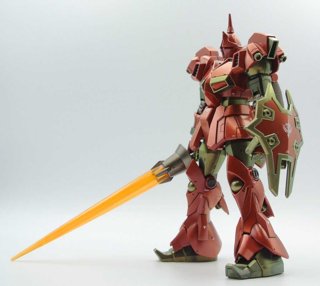 ビーム・ランス装備。