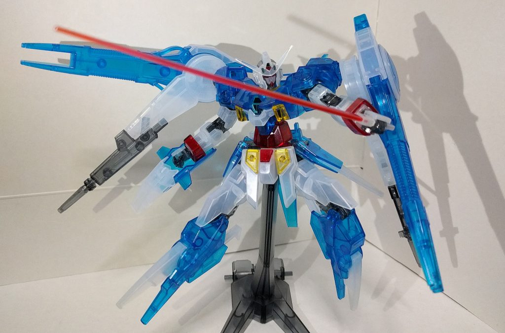 アルティメス・ビームサーベルはもちろん使用可能、AGE-2標準装備のビームサーベルも使う事も出来ます