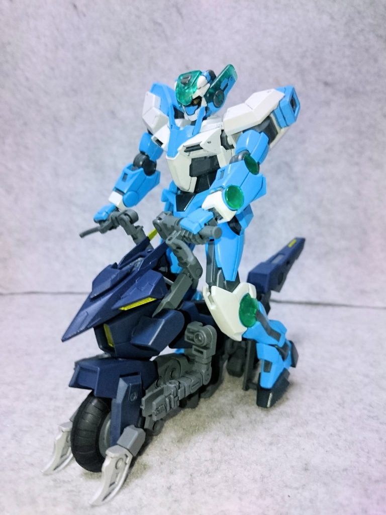ガンプラを乗せるとこんな感じです