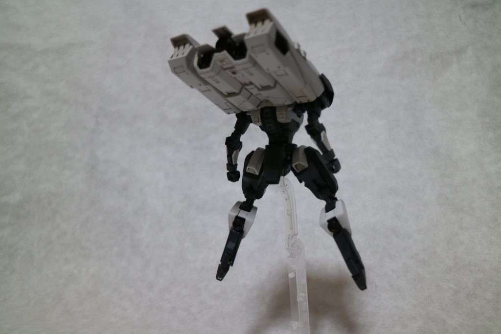 リアです。スラスターがスターウォーズみたいでかっこよくないですか？