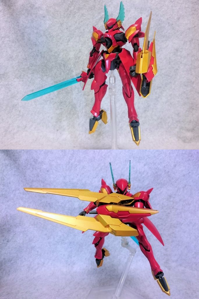 腰にシグルブレード、盾は両サイドが展開してハサミになります