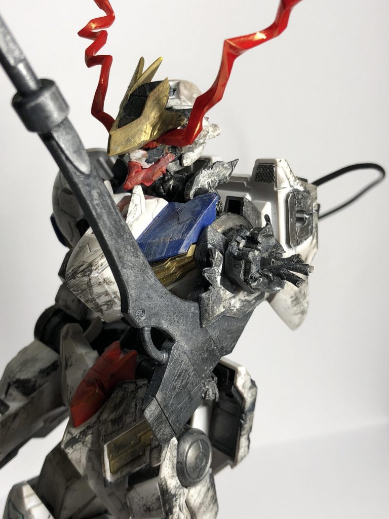 グレイズの斧がささっているのを再現しました。