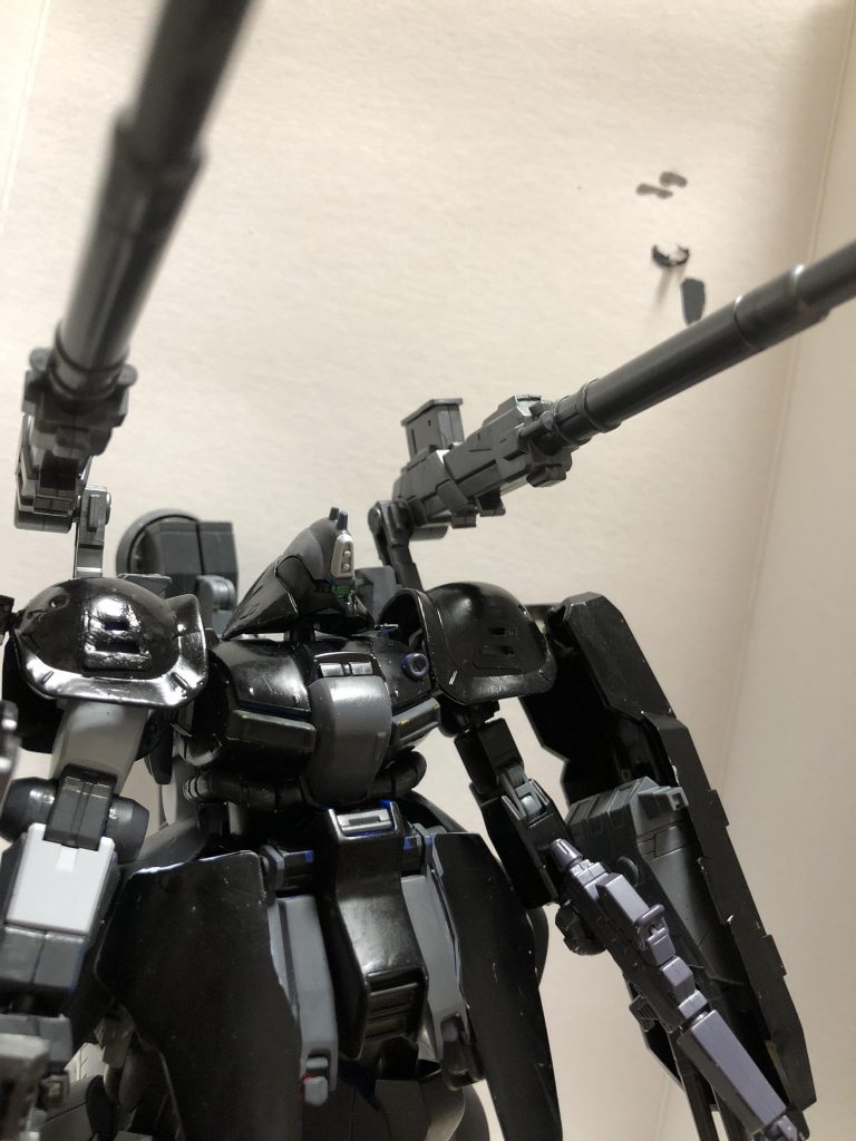 武装4.ツインロングキャノン
長距離砲撃用のキャノン。
回転機構を備えており砲撃するしないで向きを変えて収納もできる。
使用キットはフレームアームガールズウェポンセット1のロングレンジキャノンです。