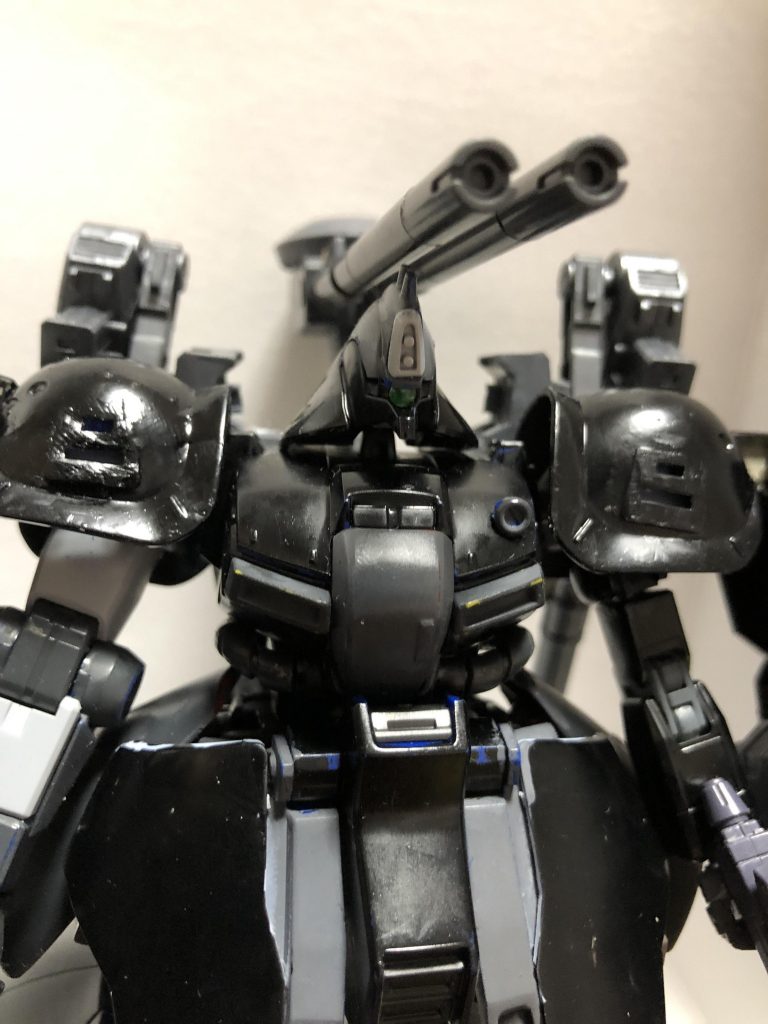 武装5.ツインビームキャノン
ラゴゥの武装を流用した武装、
長距離射程を誇る上に連写も効く兵装。
レドームも装備されており射程も伸びている。
ロングキャノンが効かないSEED系機体に使用される。