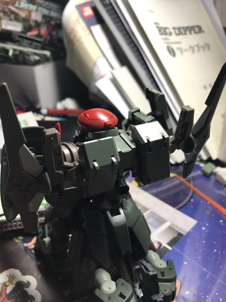 バックパックはGN-Xのパーツをそのまま使用