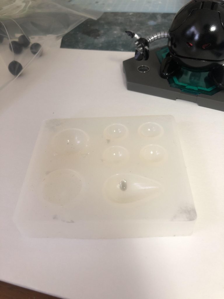 型はこれを使いました多分セリアで購入したものです