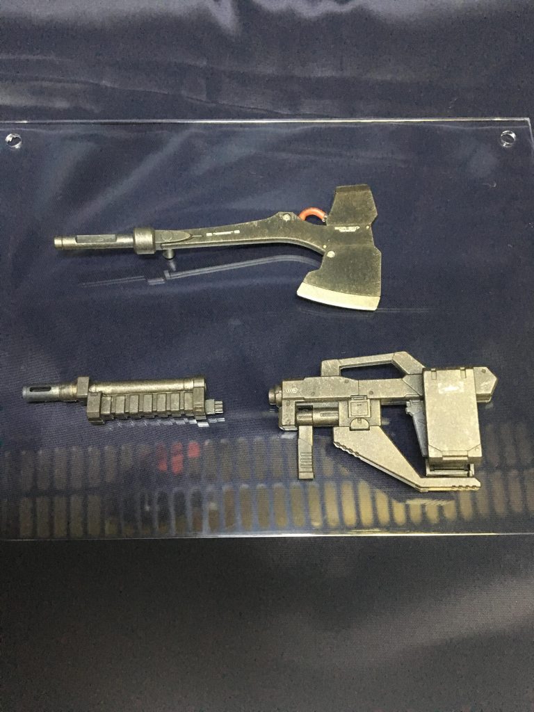 銃はキットだと銃身が長いのと短いののコンパチなのですが銃口パーツをなくしそうなので、付けた状態でコンパチ出来るよう小改造してみました⭐︎