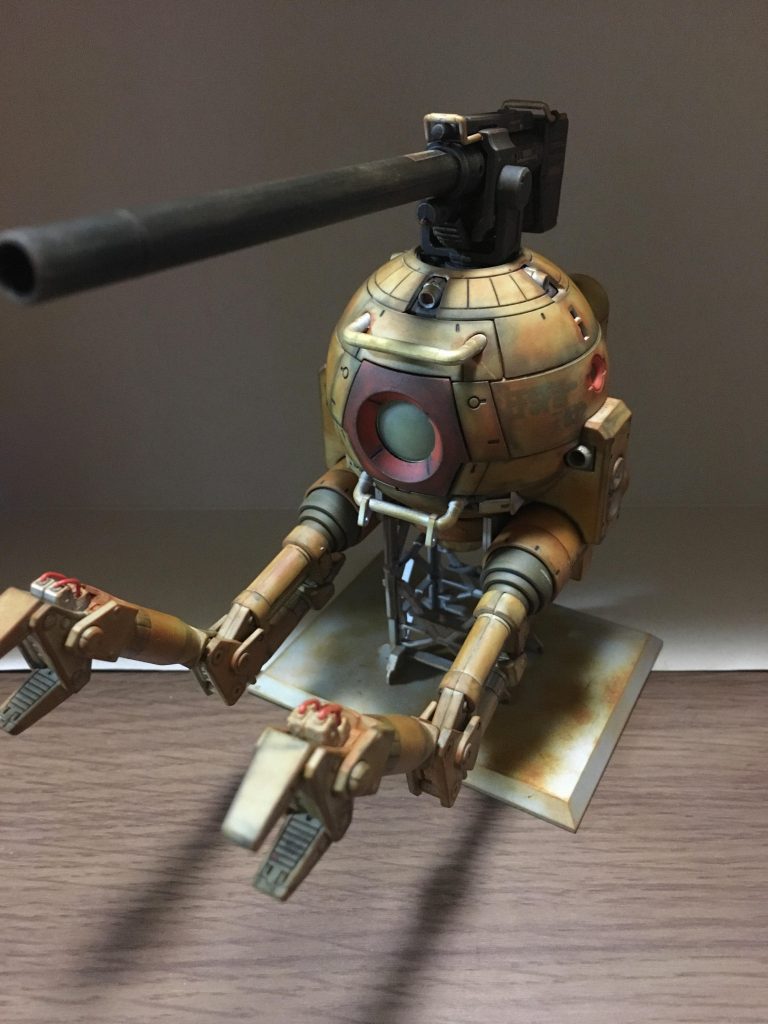 全体のウェザリングに使った道具は、ウェザリングマスターCタイプ、伸ばして調色するためのエナメル溶剤、トップコートつや消しです。