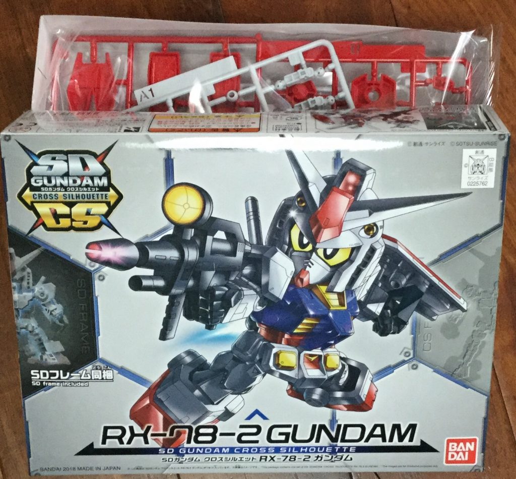 中身がシンプルで安い方のＳＤガンダムクロスシルエット
手のひらプラモコンペに参戦