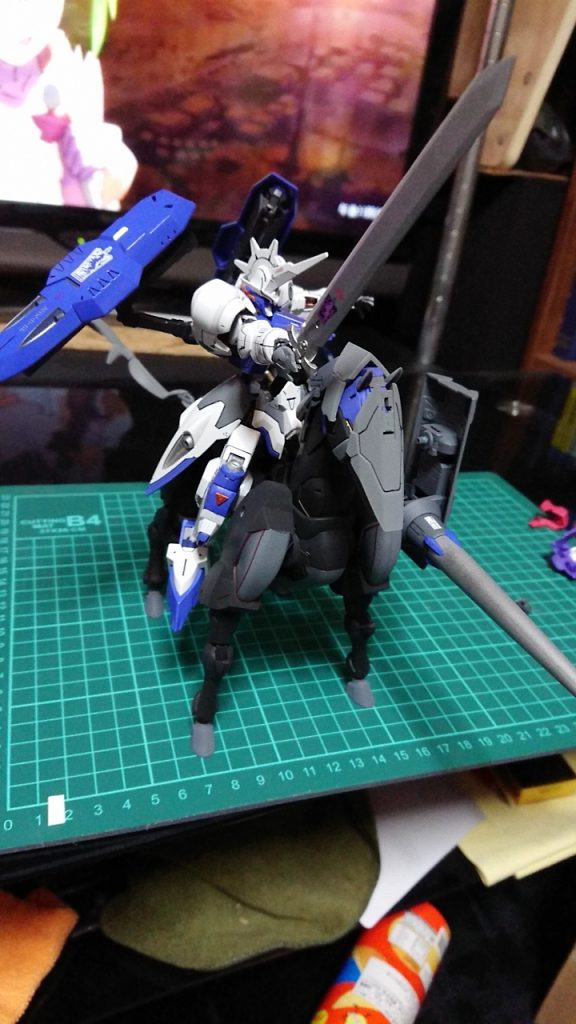 騎士っぽいポーズで最後にします。不馴れでうまく文が書けなくてすみません。もし何か質問等ありましたらよろしくお願いいたします。