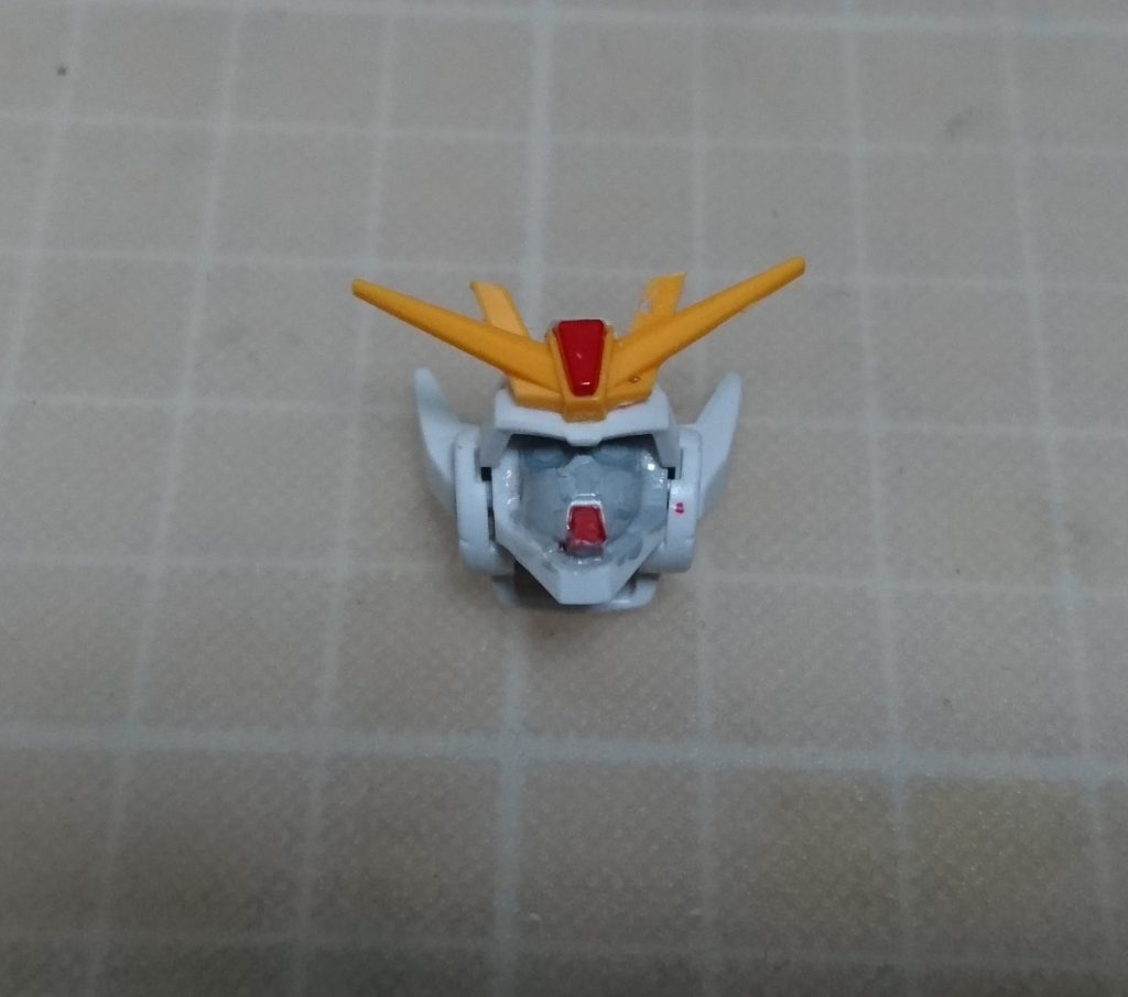 Gバウンサーの顔パーツを取りノワールの物を埋め込みました