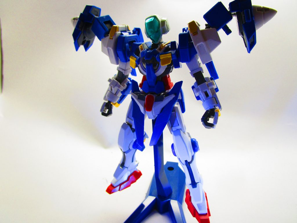 フェイズダブルオー
これによりGNドライブが2つ追加。
かなりの行動時間を誇る。
しかしこの形態でも武装は頭部バルカンのみ。