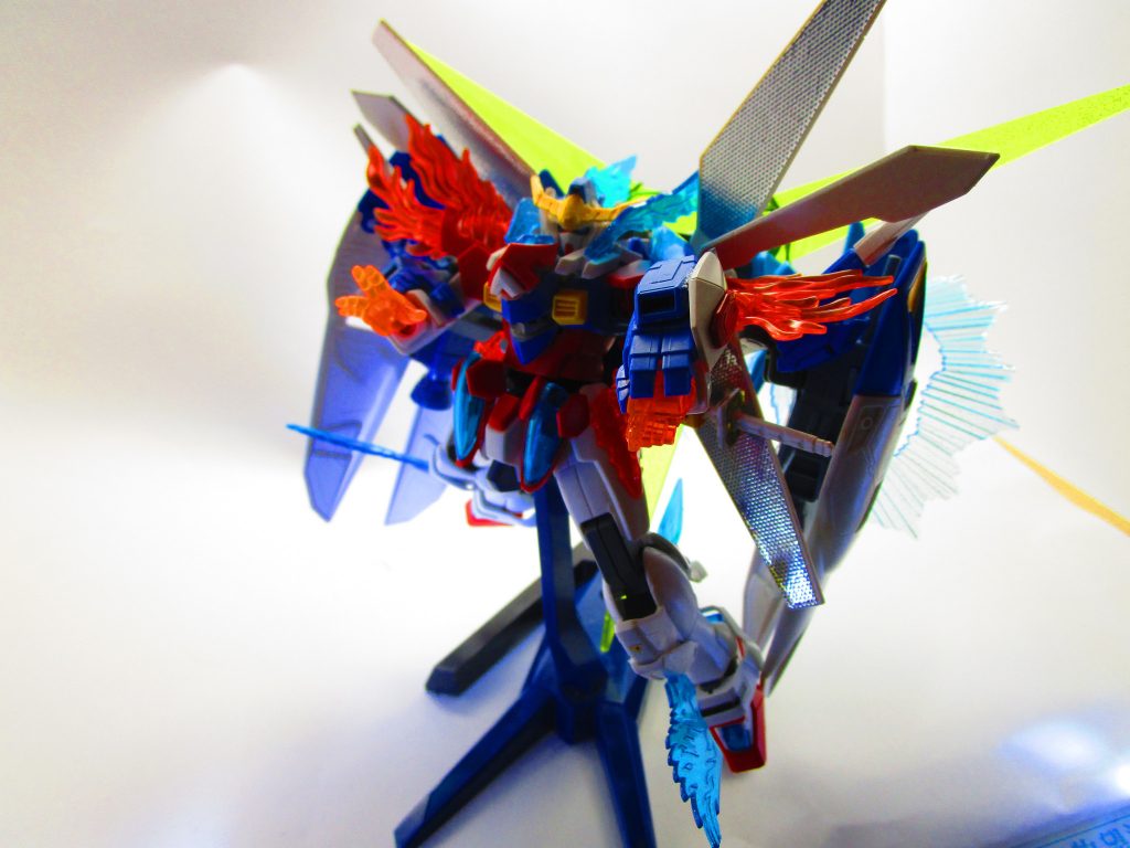 必殺技2　爆速ゼウスナックル
こちらの名前はかなり痛々しいが、ゴッドフィンガーのオマージュ。
前述の効果に加え、ブースターに内蔵された交換パーツ、および予備電源で5発までなら撃てる。
動力開始時、X同様D.O.M.Eからのマイクロウェーブを受信しなければならない。
なので当然月が見えないといけない。
胸のクリアパーツはガイドライン用。
X,W,Gそれぞれのウィングが展開、ブラフスキーパワーゲート展開、光の翼(ダブルオースカイ)と
変形部分が多いため、その分発動までの時間も長い。