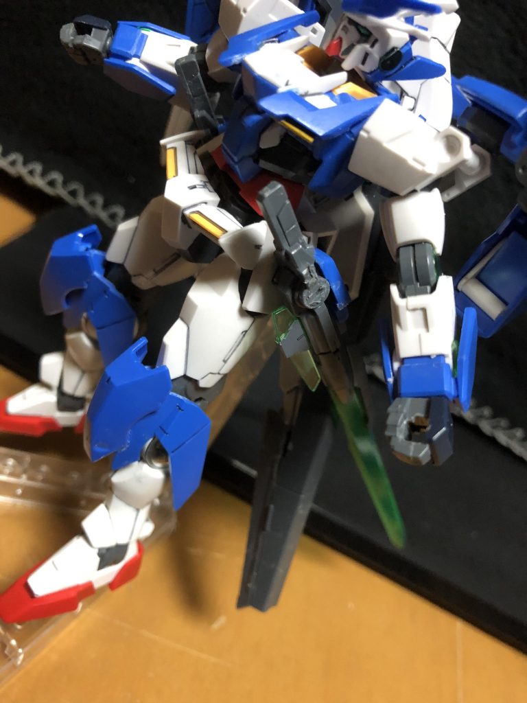 両方に帯刀してあるGNブレード02(ゼロツー)