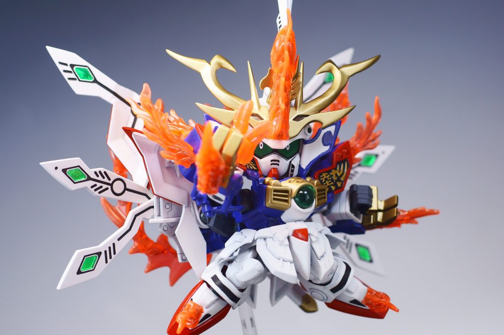 手首はMGゴッドガンダムの爆熱手首を加工して接続できるように。