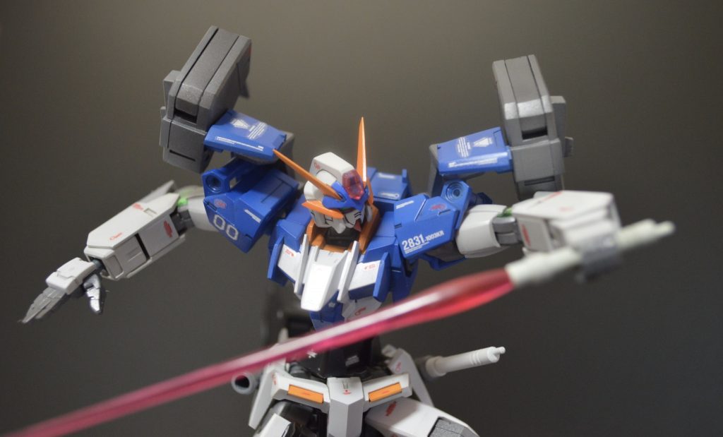 機体本体としては
頭部アリオス
胸部OOダイバー＋AGE肩関節
腰OOダイバー/＋MGZZ21連装ミサイル
脚部ケルディム/サーガ
腕OOダイバー＋ケルディム
武装ケルディム＋GM/GM
と主にOOセカンドシーズンの機体をOOダイバーに付けてみました(*^^*)