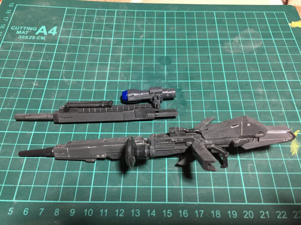 RGのメガランチャーにHGのパーツを加えて制作