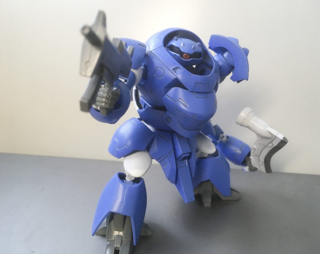 サブマシンガン
マン・ロディから流用された武器
水中では使用できないが、剥き出しのまま携帯しても銃がダメージを負わないよう加工されている