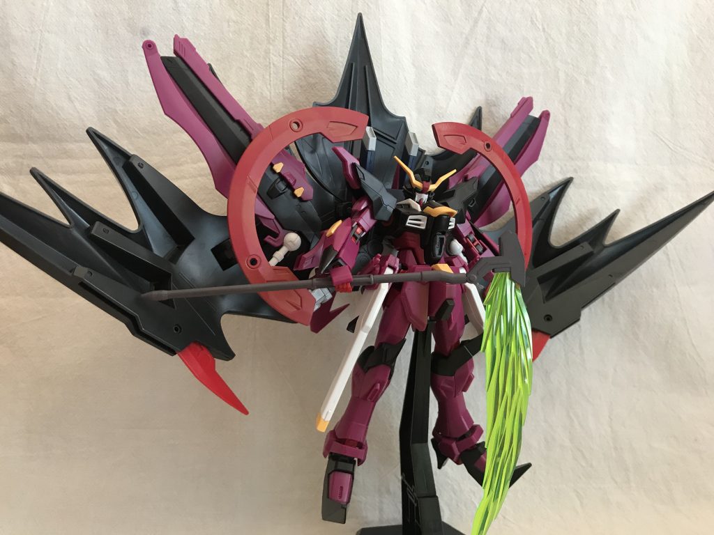 この機体は ガンプラに込められた愛を感知することができる。