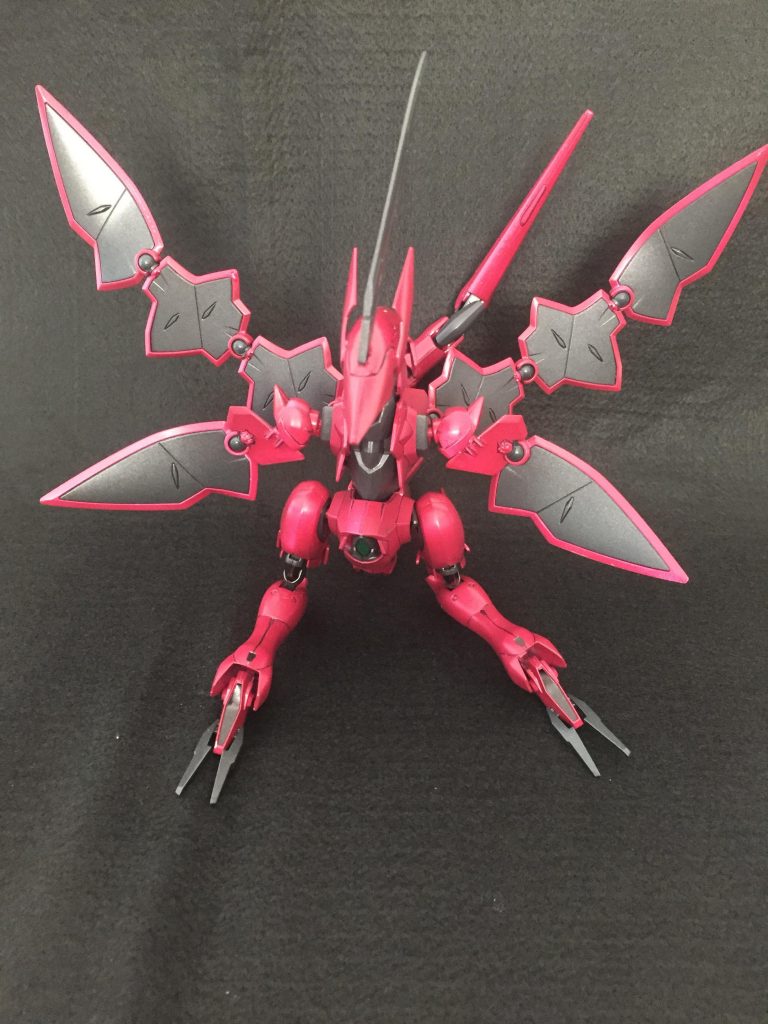 翼を展開する事で一気に荒々しく