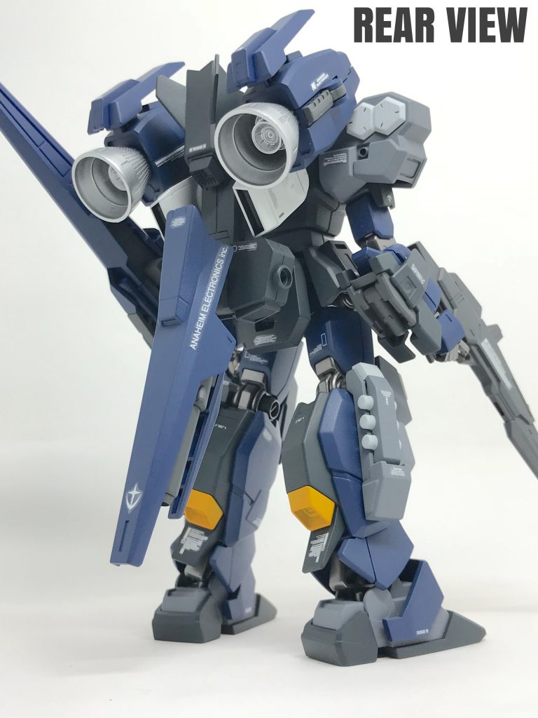 後ろ姿… なんかガーベラテトラみたい?