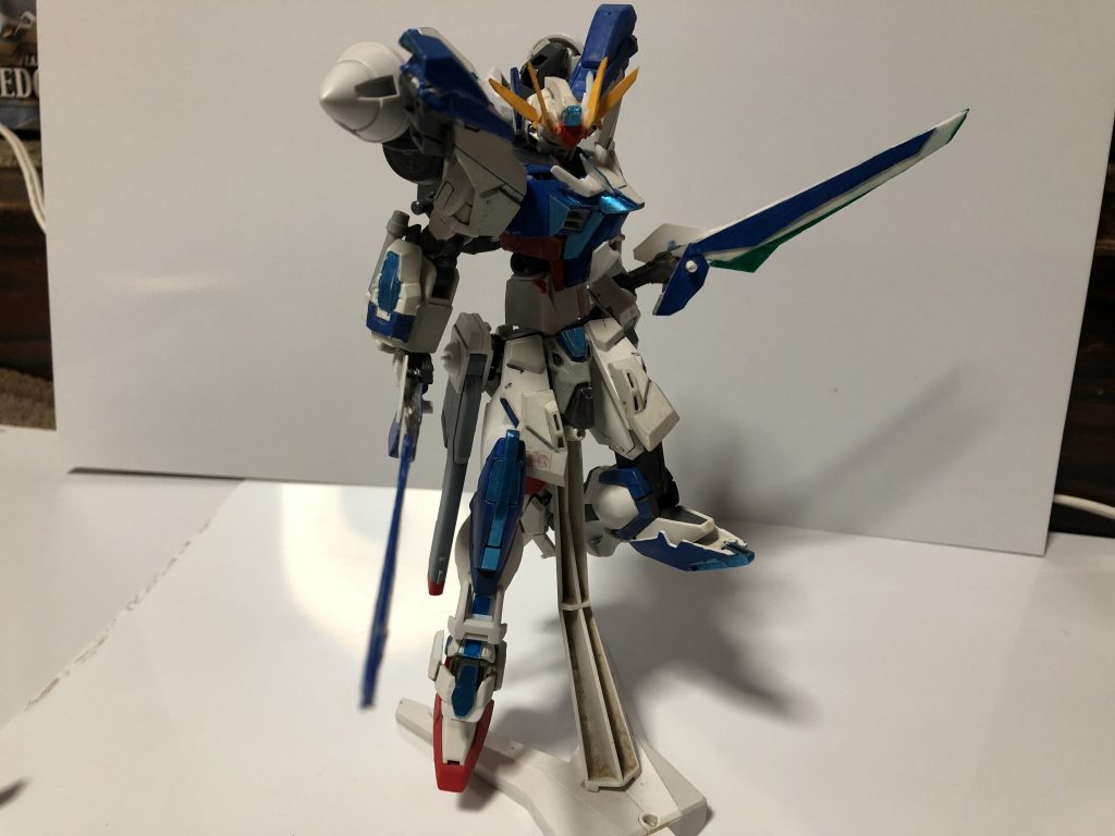 ただ単にポージング。未完成の機体でも
かなりカッコ良いんじゃない？？って
思わせてくれるような写真です。