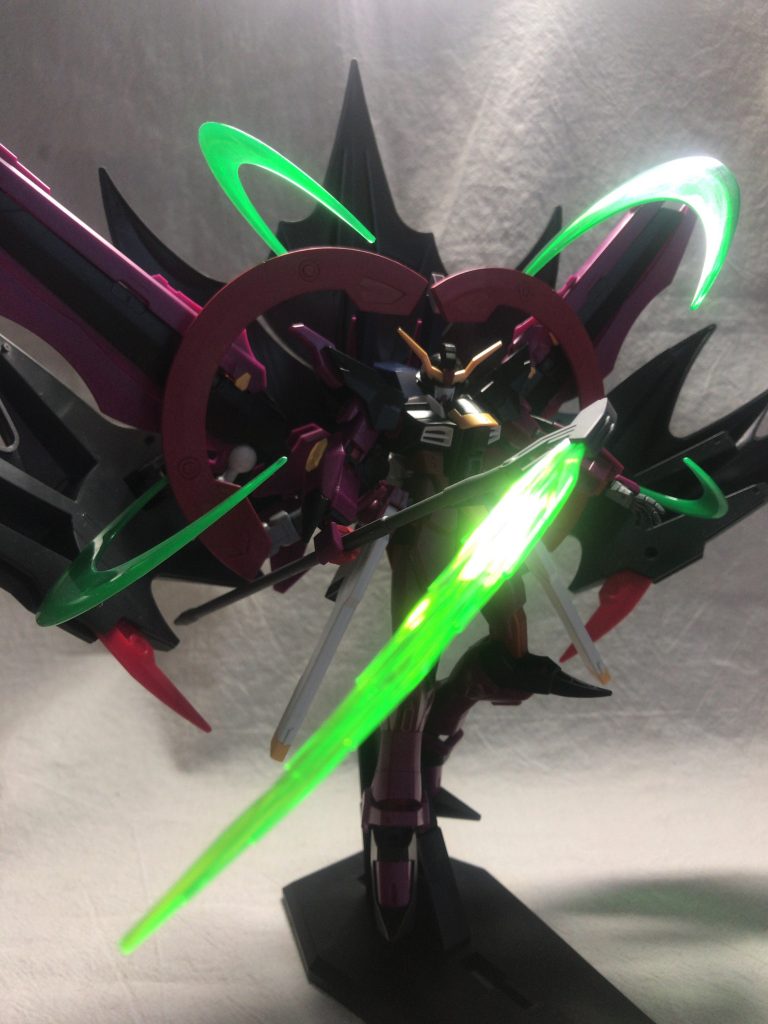 圧倒的な性能を誇り、結局このガンプラが撃墜されることは無かった。とある1機を除いて。